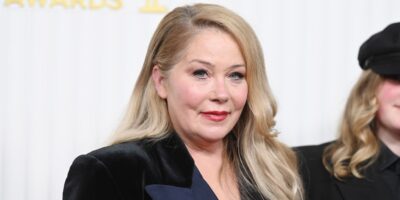 Erreur de diagnostic de Christina Applegate : Pourquoi la SEP peut-elle être difficile à diagnostiquer ?