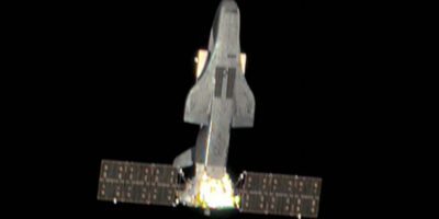 Un rapport du renseignement américain révèle un premier aperçu clair d&rsquo;un avion spatial chinois top-secret qui largue des objets non identifiés au-dessus de la Terre