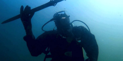 Une épée de l&rsquo;âge du bronze découverte dans un lac italien est toujours tranchante après 3 300 ans