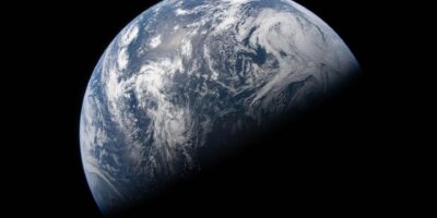 Le changement climatique modifie littéralement la forme de notre planète